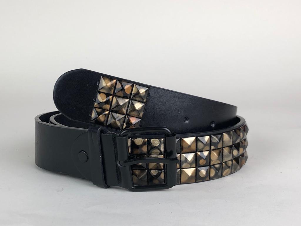 Gürtel Nietengürtel Pyramidennieten Damen und Herren Guertel mit nieten Punk Emo